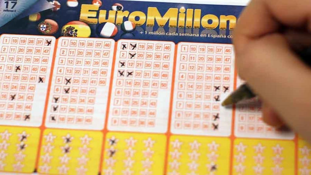 ¿Cómo se hace el Euromillón?