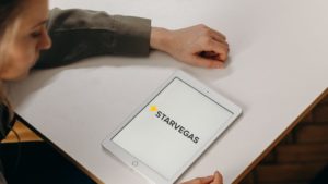 ¿Cómo registrarse en Starvegas?